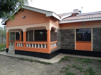 3 Bedroom own compound unit in Barnabas