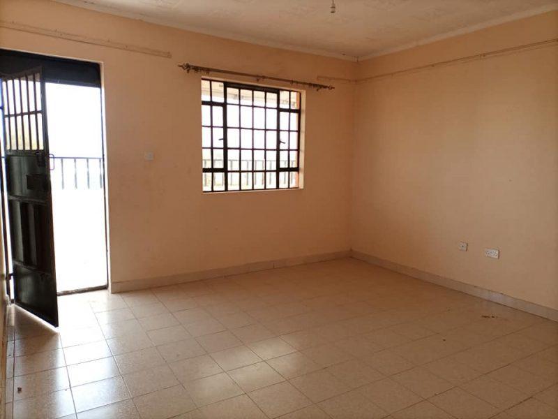 Spacious 2 bedroom unit in Kenlands to let