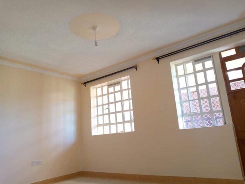 Lovely 2 Bedroom Apartment… Waiting for You to Make it Home!
