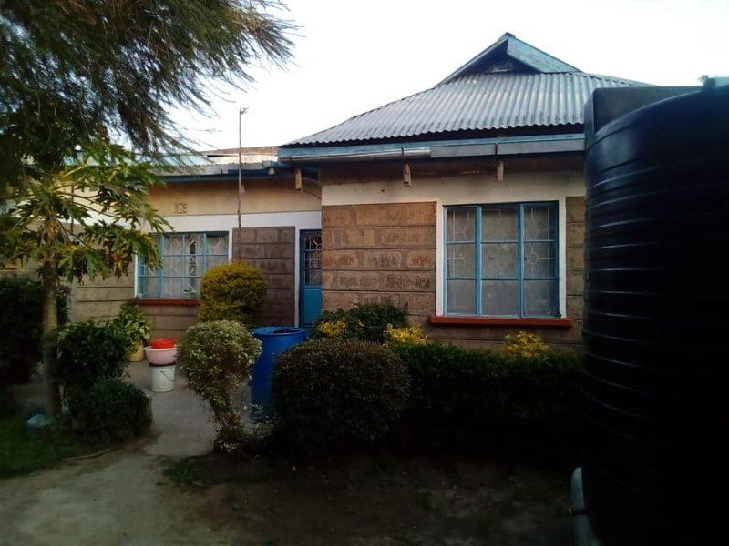 3bedroom on an 1/8 acre land forsale at imperial Mwariki
