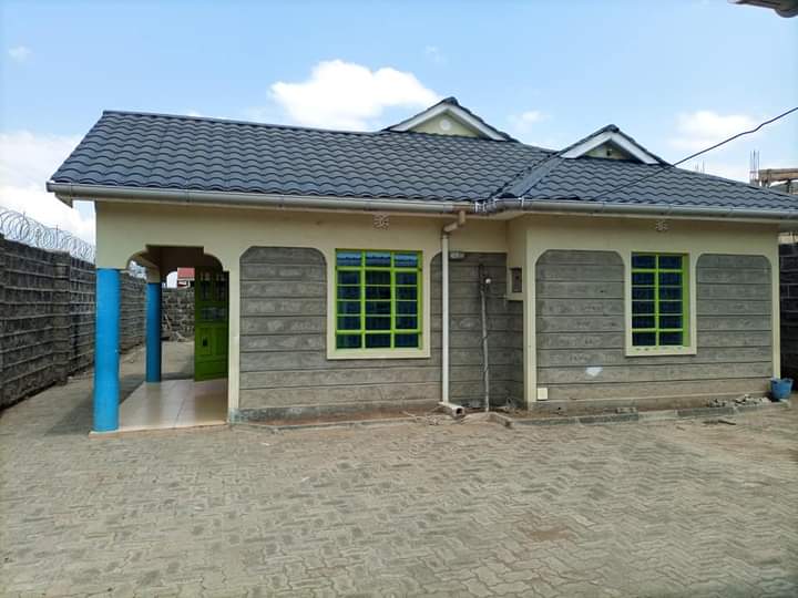 4bedroom own compound at imperial