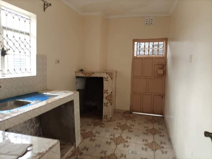 3bdrm own compound for rent